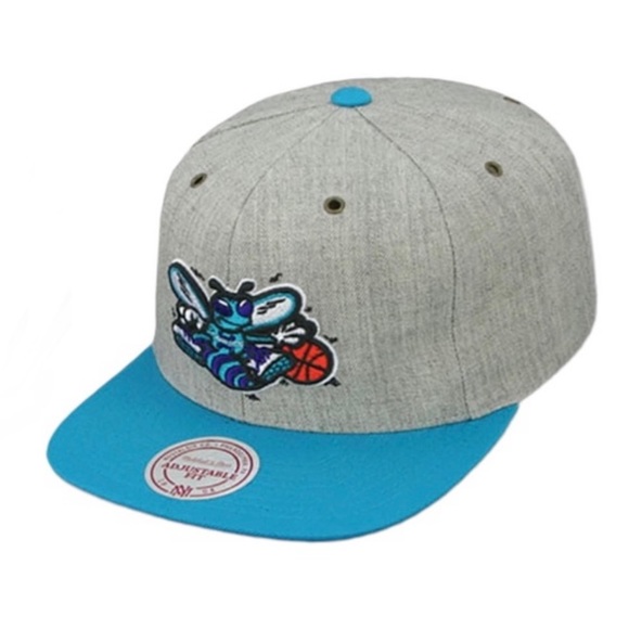 Mitchell & Ness Charlotte Hornets Strapback Hat - Picture 1 of 8
